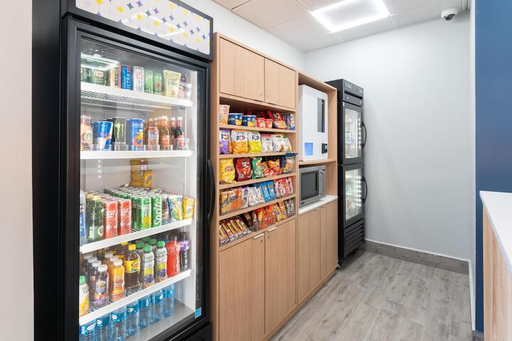 Snack bar
