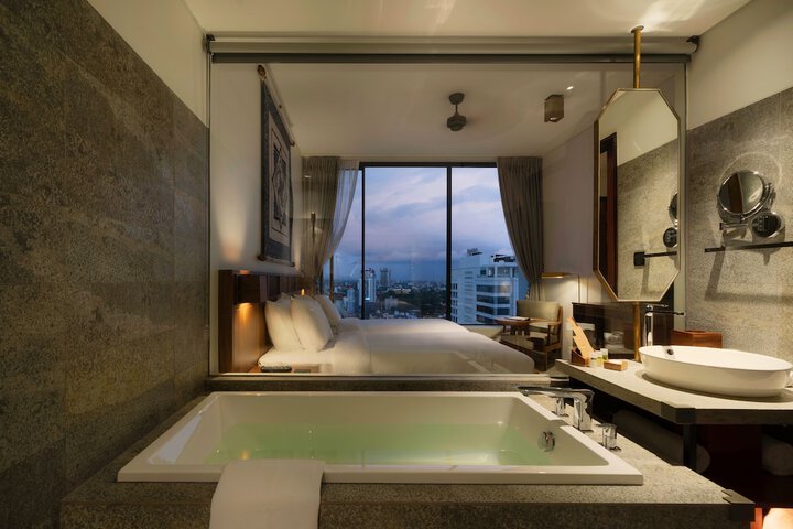 Room 20 of 35