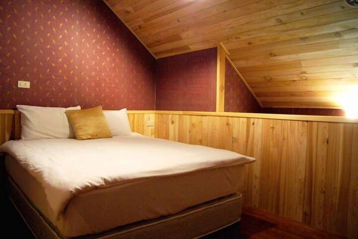 Room 4 of 59