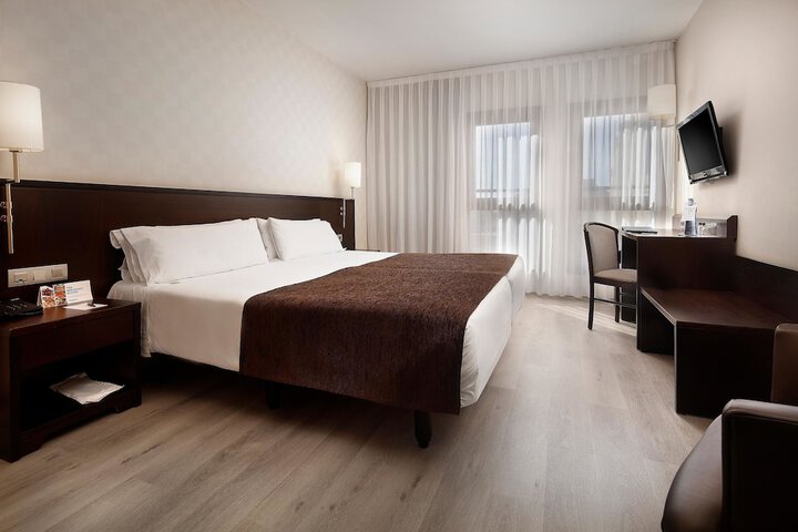 Room 15 of 85