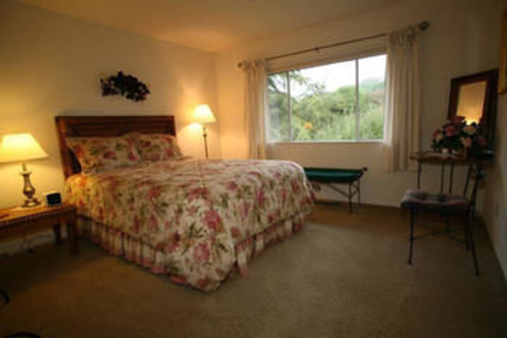 Room 5 of 16