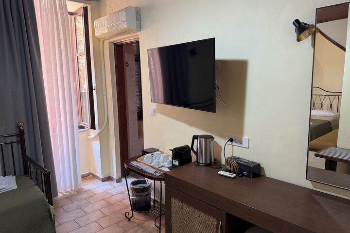 Room 65 of 129