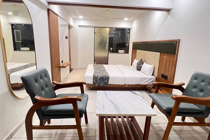 Room 17 of 50
