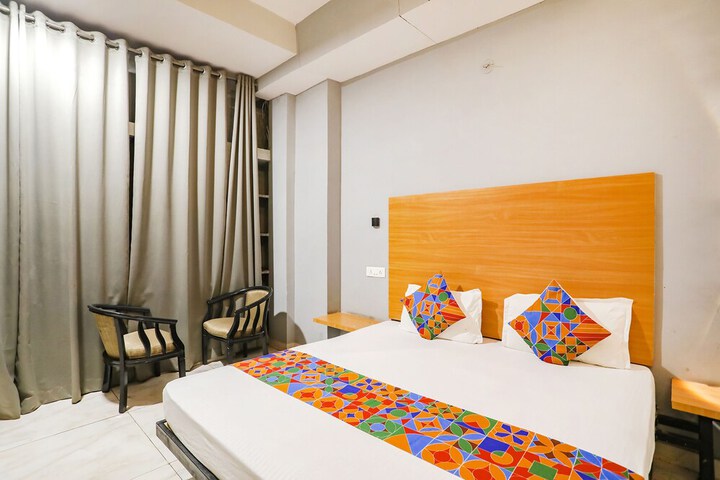 Room 9 of 29