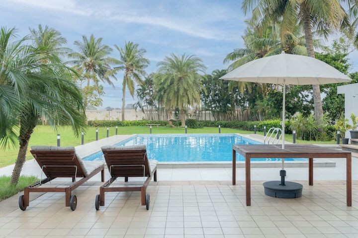 Pool 7 of 13