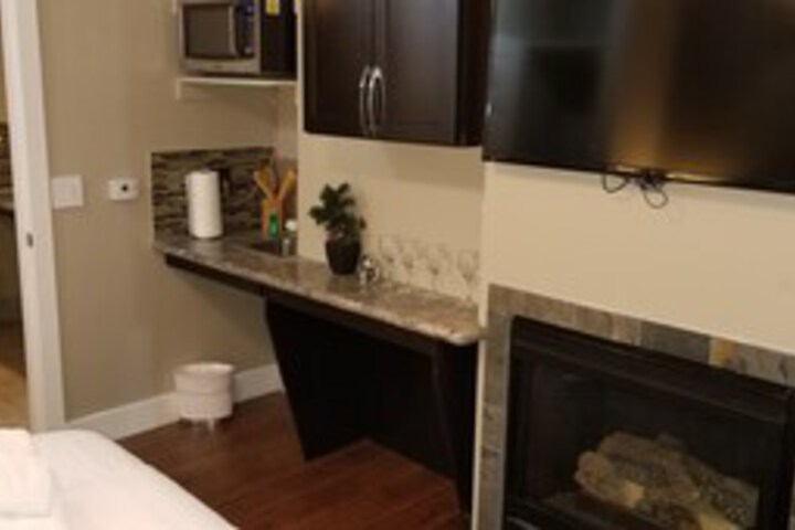 Room 43 of 828