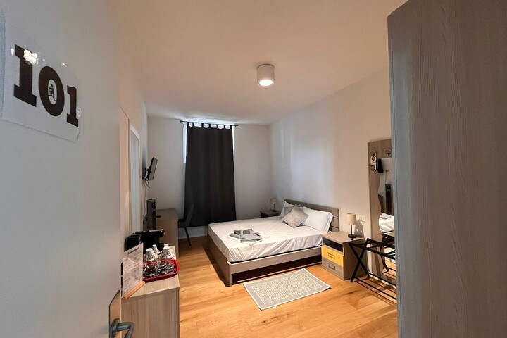 Room 30 of 71
