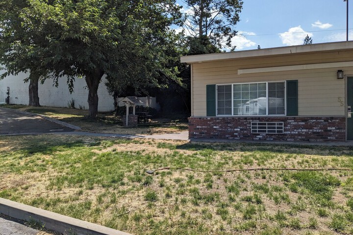 Property Grounds 47 of 52