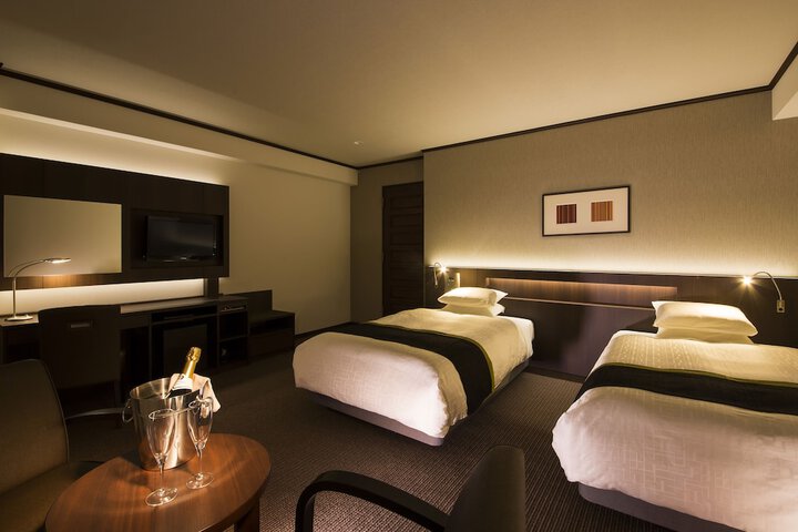 Room 7 of 75