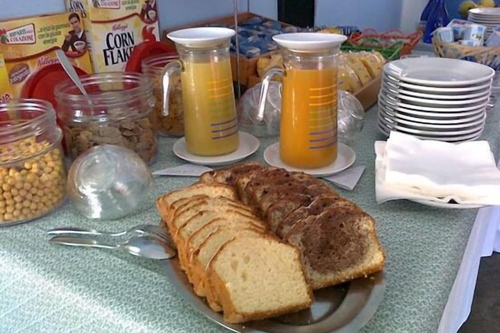 Breakfast/Coffee Service 21 of 28