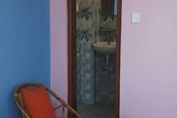 Room 11 of 44