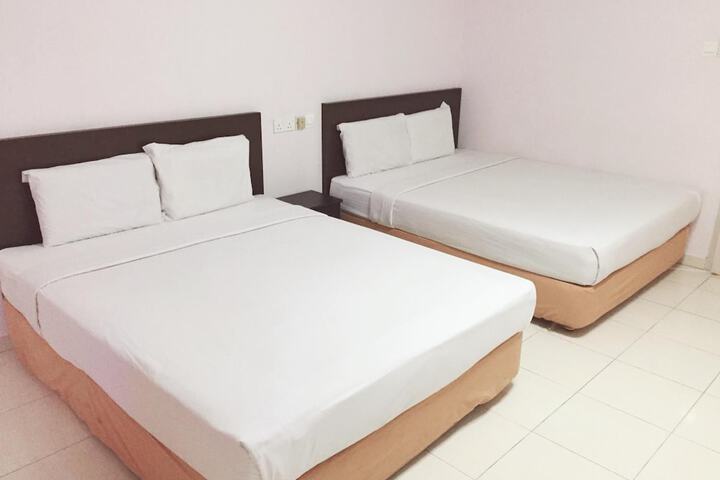 Room 16 of 48