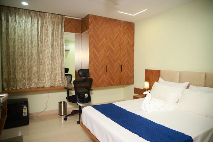 Room 13 of 22