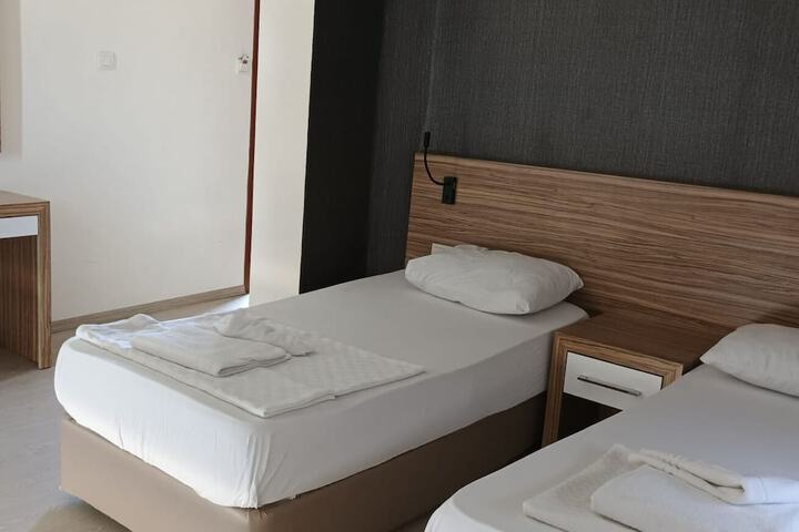 Room 3 of 23