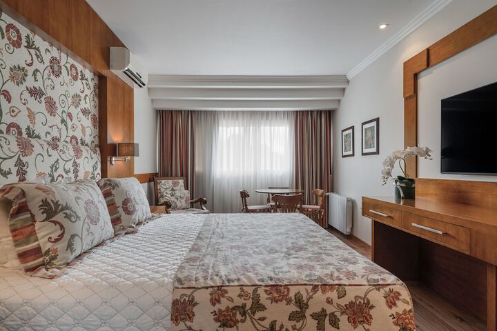 Room 38 of 171