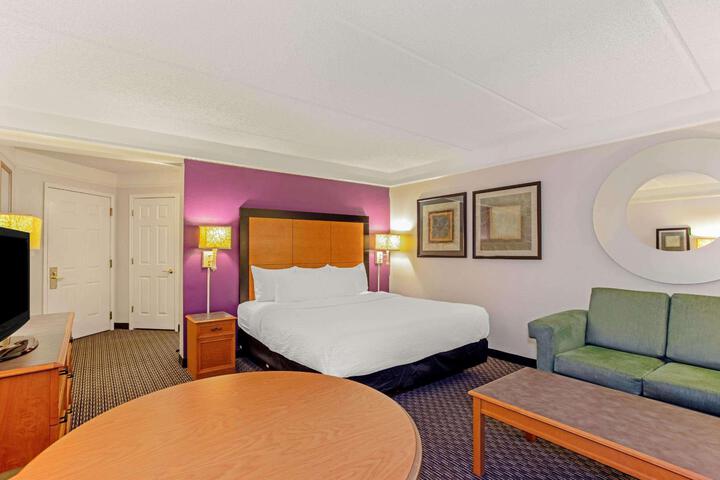 2 Double Beds Standard Room (2 of 15)