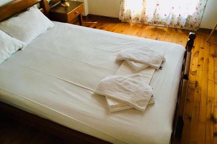 Room 20 of 64