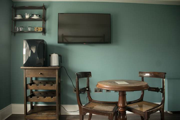 Room 16 of 22