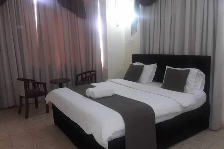 Room 17 of 29
