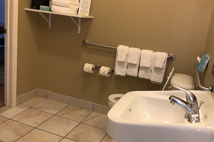 Bathroom sink