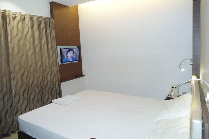 Room 19 of 32