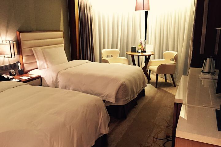 Room 10 of 58