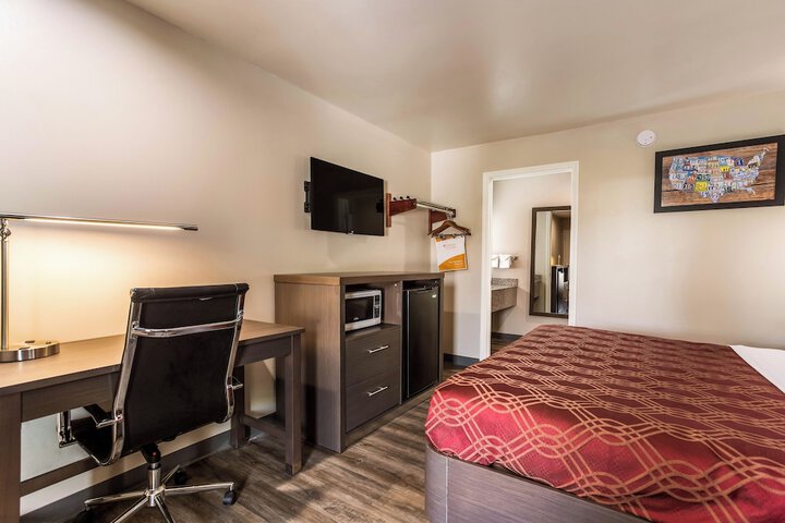 Room 29 of 48