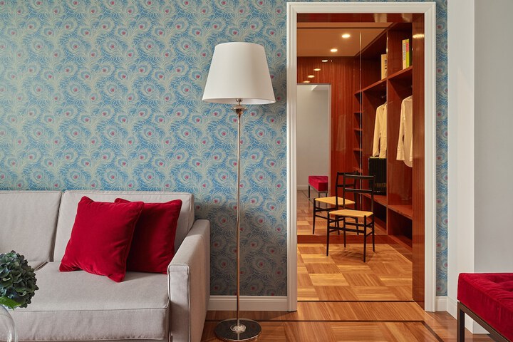 Room 16 of 133