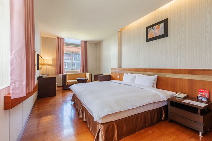 Room 26 of 70
