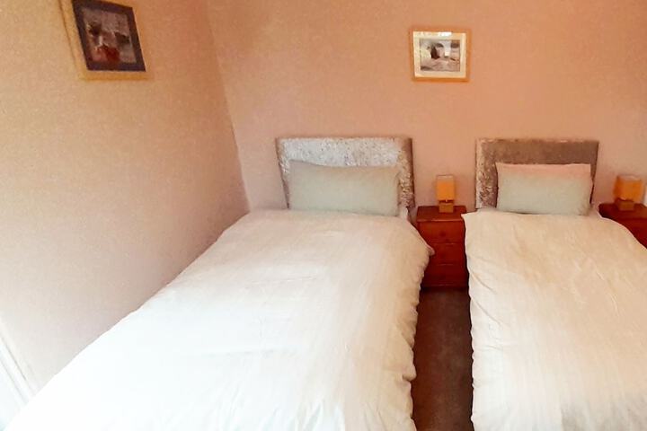 Room 14 of 125