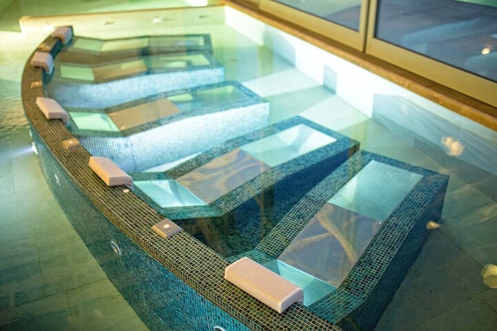 Pool 65 of 94