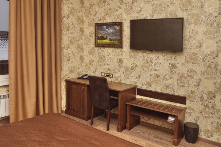 Room 13 of 118
