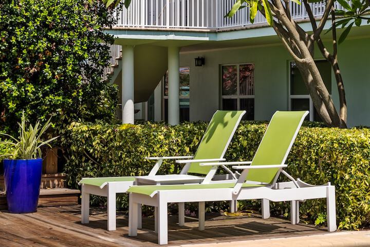 Sundeck 29 of 30