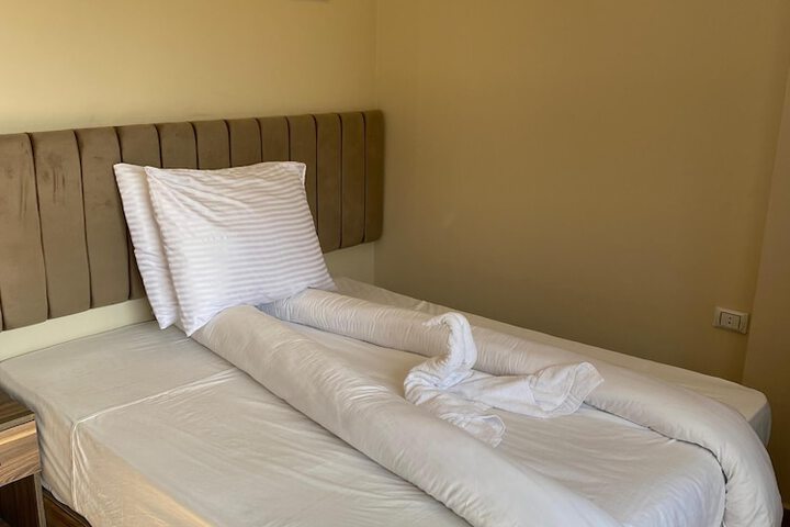 Room 44 of 109