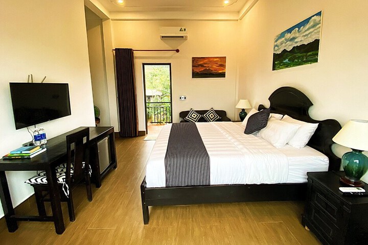 Room 6 of 54