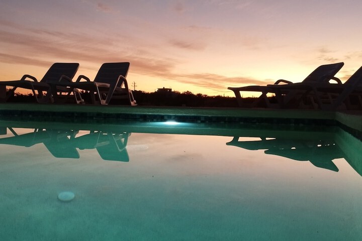 Pool 18 of 53