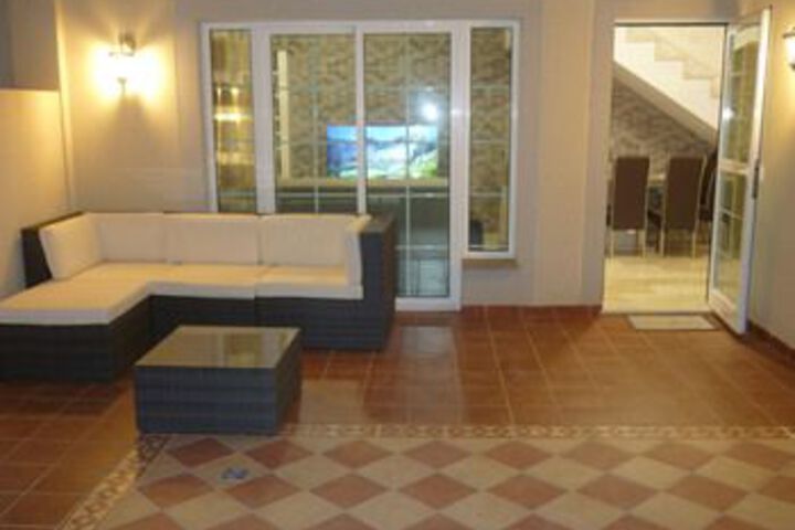 Quiet Modern Duplex