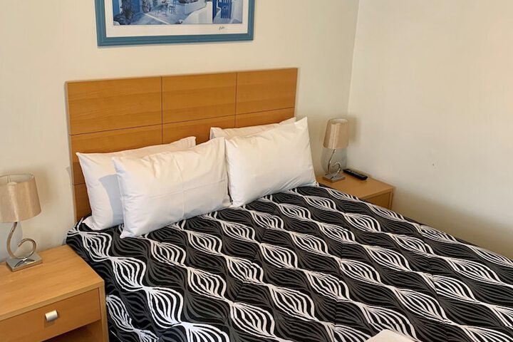Room 9 of 21