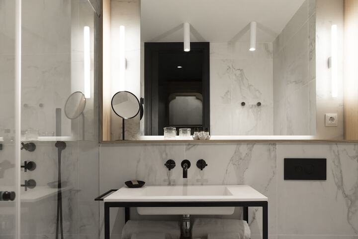 Bathroom Interior Photo