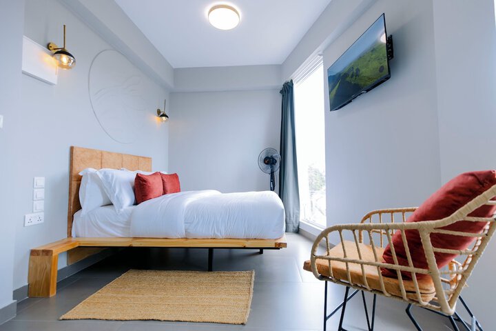 Room 12 of 61