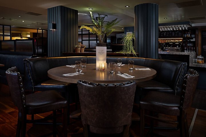 Dining 40 of 55