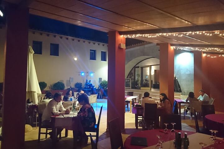 Dining 108 of 138