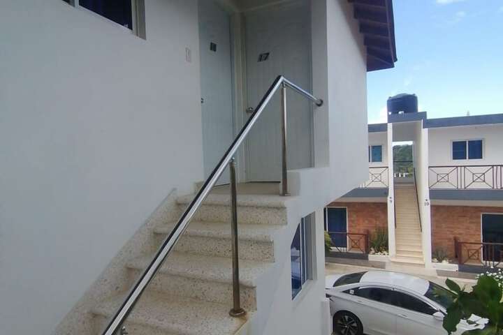 Room 15 of 102
