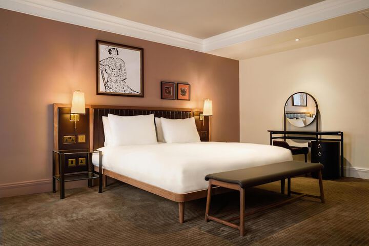Room 25 of 110