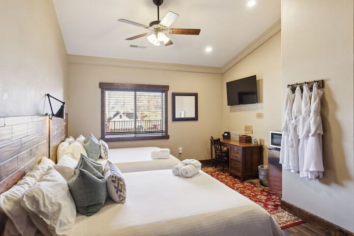 Room 27 of 225
