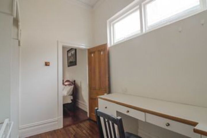 Room 14 of 28
