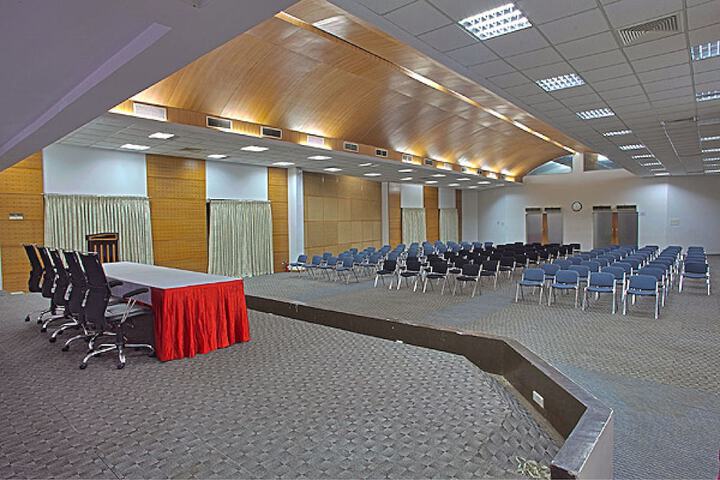 Ballroom/Hall 28 of 36