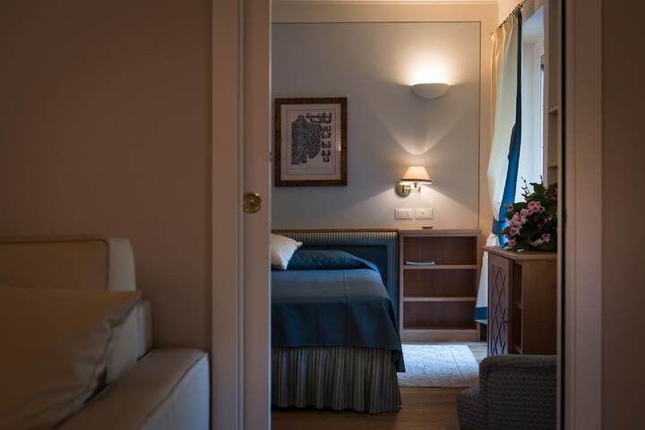 Room 11 of 146
