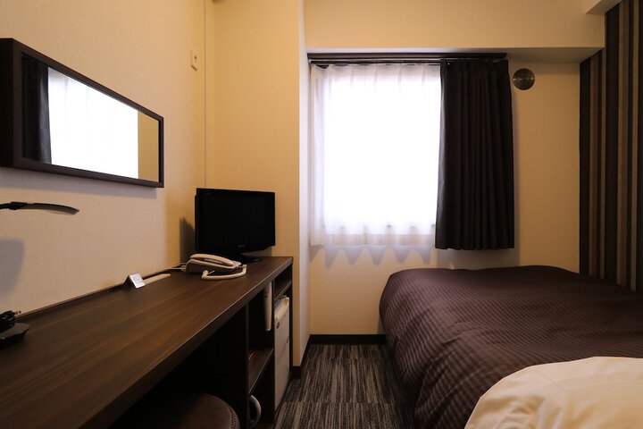 Room 33 of 112