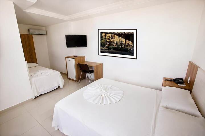 Room 6 of 24